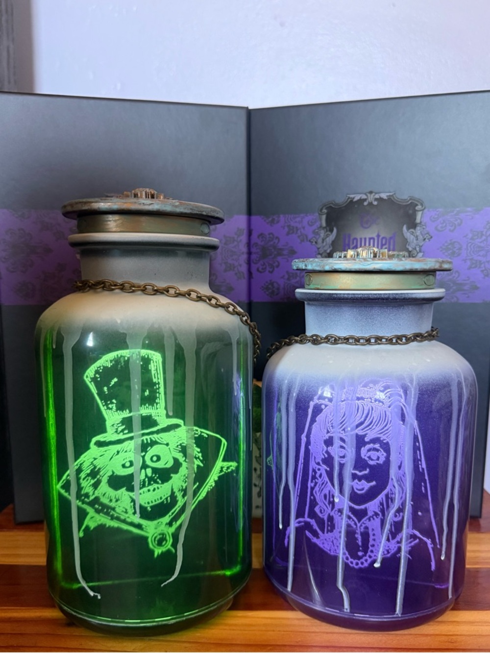 Disney Haunted Mansion Ghost Jars Hatbox Ghost & Constance Hatchaway The Bride